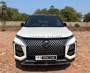 MG Hector Plus Savvy Pro CVT 7 Str