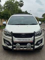 Mahindra Marazzo M2