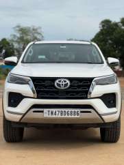 Toyota Fortuner 2.8 4X4 MT