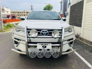 Toyota Fortuner 2.8 4WD AT