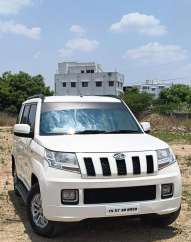 Mahindra TUV300 T8