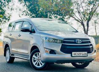 Toyota Innova Crysta 2.4 GX 7 STR