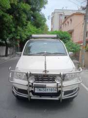 Mahindra Xylo E8