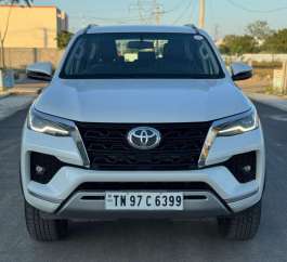 Toyota Fortuner 4X2 MT 2.8 Diesel