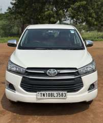Toyota Innova Crysta 2.4 G MT 8 STR