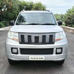Mahindra TUV 300 T10