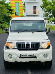 Mahindra Bolero SLE
