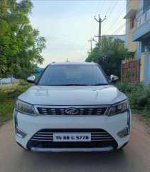 Mahindra XUV300 W8