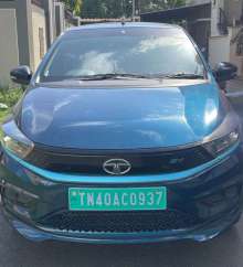 Tata Tiago XT