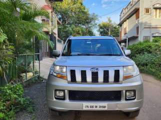 Mahindra TUV 300 T8