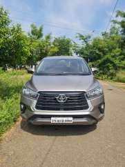 Toyota Innova Crysta 2.4 GX 7 STR