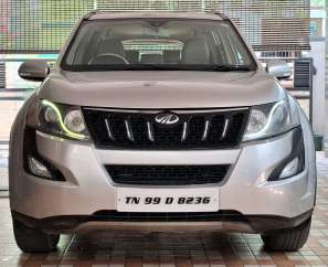 Mahindra XUV500 W6