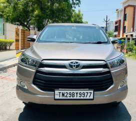 Toyota Innova Crysta 2.4 VX 7 STR