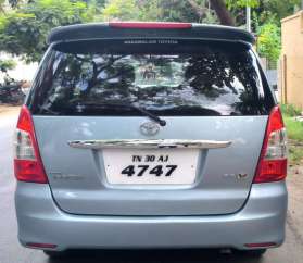 Toyota Innova 2.0 V