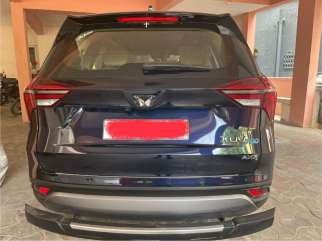 Mahindra XUV700 AX 7 Petrol AT Luxury Pack 7 STR