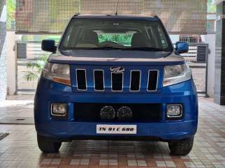 Mahindra TUV 300 T8