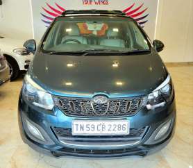 Mahindra Marazzo M8