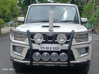 Mahindra Scorpio S11