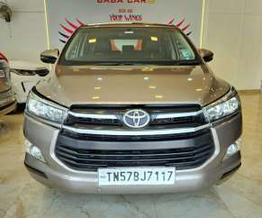 Toyota Innova Crysta 2.4 G MT