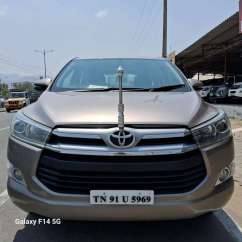 Toyota Innova Crysta 2.4 V