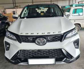 Toyota Fortuner Legender others