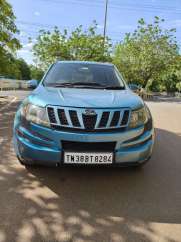 Mahindra XUV500 W8