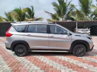 Maruti Suzuki XL6 Smart Hybrid Zeta