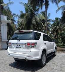 Toyota Fortuner 3.0 4X4 MT