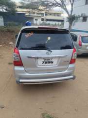 Toyota Innova 2.0 VX 8 STR BS IV