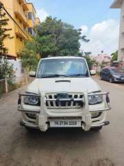 Mahindra Scorpio VLX SE