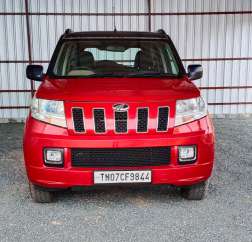 Mahindra TUV 300 T8 AMT