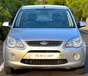 Ford Fiesta Titanium petrol
