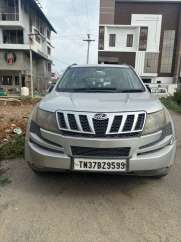 Mahindra XUV500 W8 Dual Tone