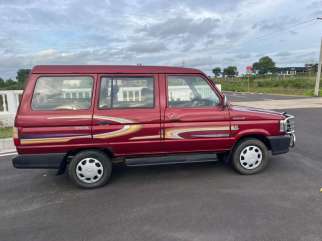 Toyota Qualis FS F2