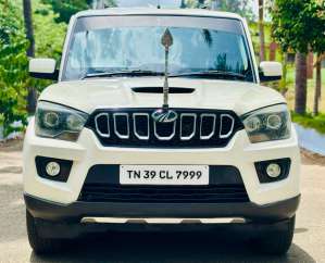 Mahindra Scorpio S11
