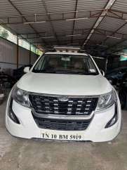 Mahindra XUV500 W11 Option