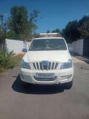 Mahindra Xylo E8