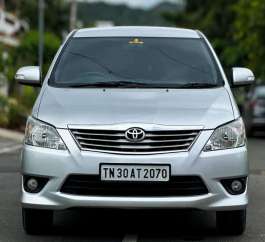Toyota Innova 2.5 V 7 STR