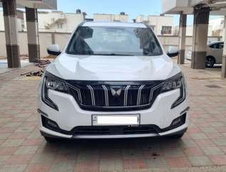 Mahindra XUV 700 AX7 AT 6 STR