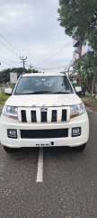 Mahindra TUV 300 T8