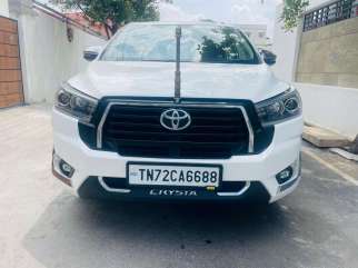 Toyota Innova Crysta 2.4 V
