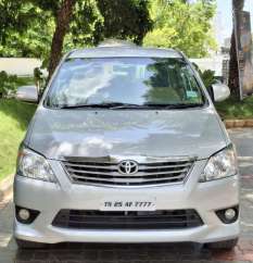 Toyota Innova 2.5 V 7 STR