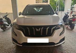Mahindra XUV 700 AX7 Luxury Pack AT 7 STR