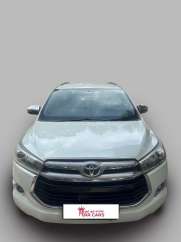 Toyota Innova Crysta 2.4 V