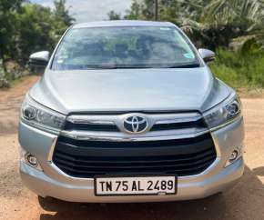 Toyota Innova Crysta 2.4 V