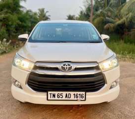 Toyota Innova Crysta 2.4 V