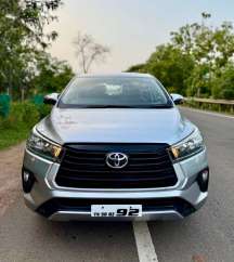 Toyota Innova Crysta 2.4 GX 7 STR