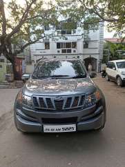 Mahindra XUV500 W8