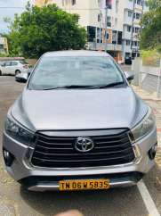 Toyota Innova Crysta 2.4 G MT
