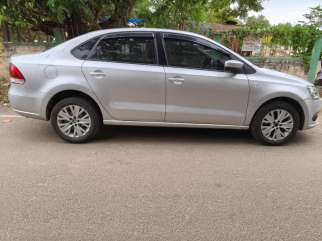 Volkswagen Vento Celeste 1.6 Highline